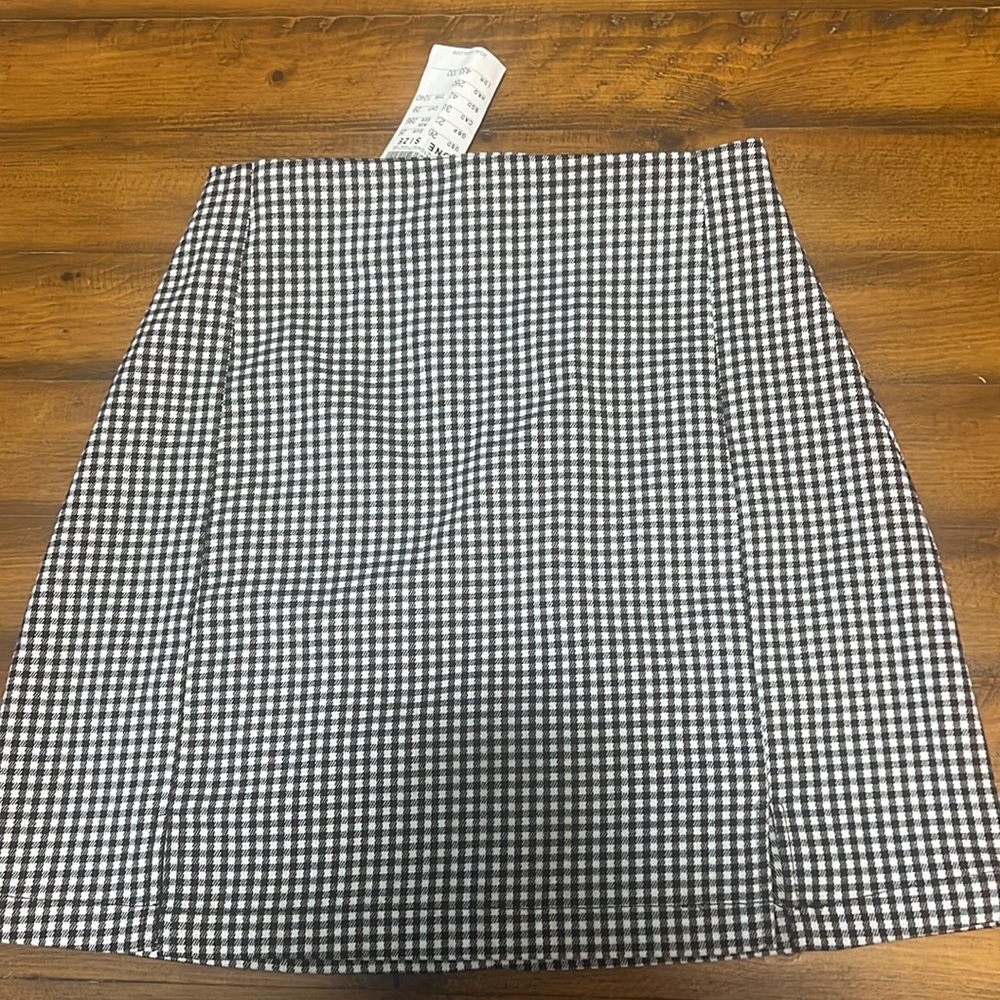 NWT Adorable Brandy plaid mini Cara skirt